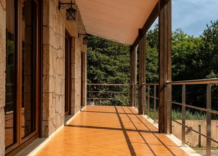 Casa Dos Alloques * Паредиш-ди-Кора