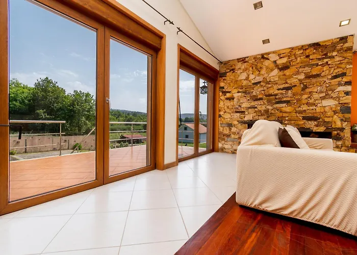 Дом отдыха Casa Dos Alloques Паредиш-ди-Кора